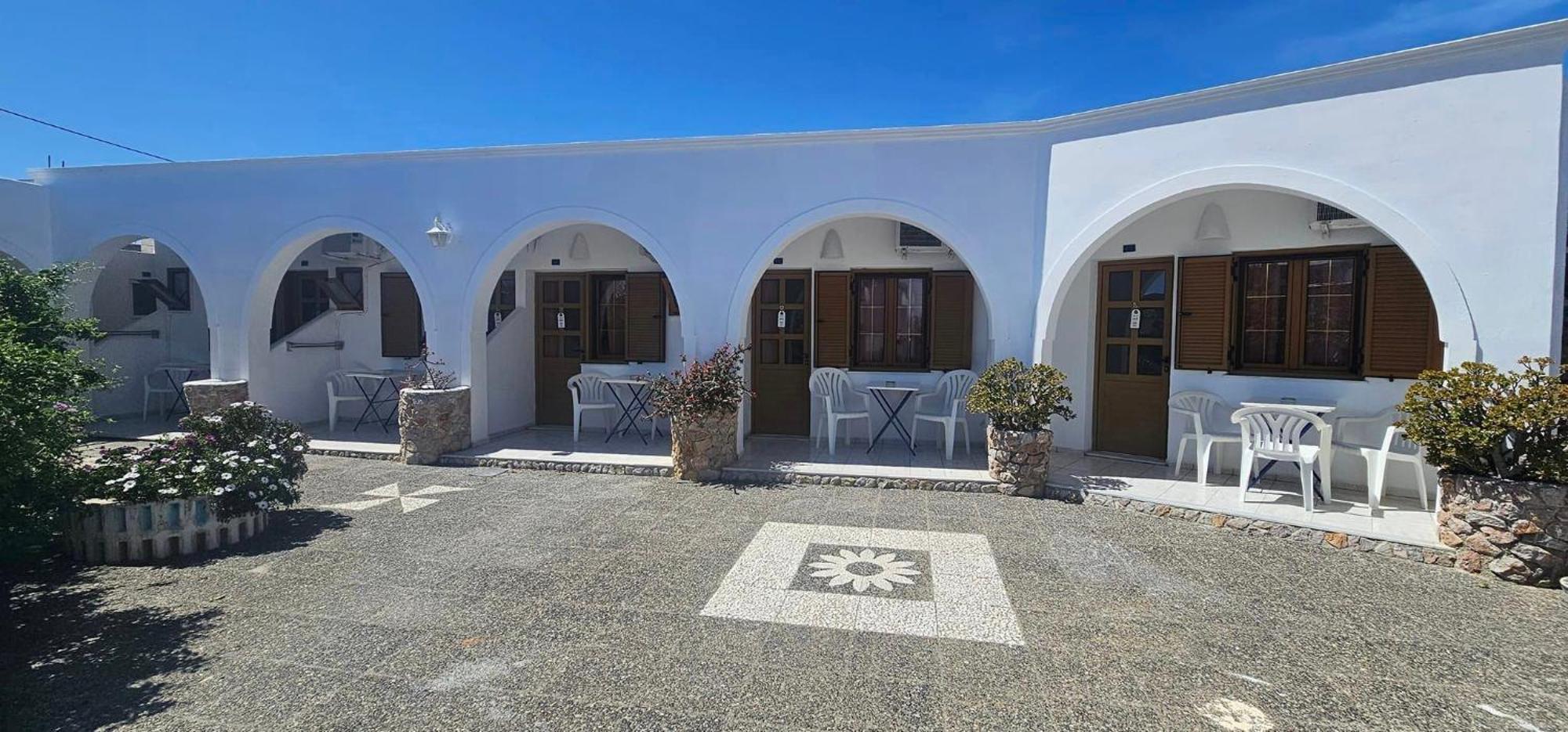 Hotel Palladion Karterádos Eksteriør billede