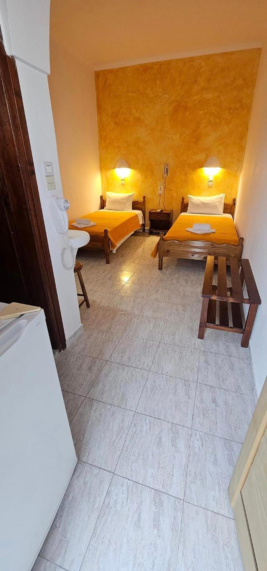 Hotel Palladion Karterádos Eksteriør billede